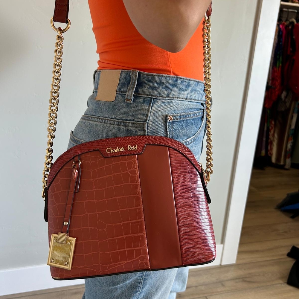 Brown and Gold Crossbody Bag with Luxurious Chain Strap